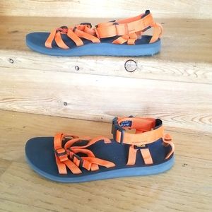 Teva sandles